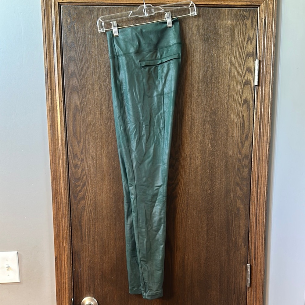 Athleta Green coated legging